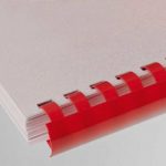 Plastový hrebeň 6mm, červená